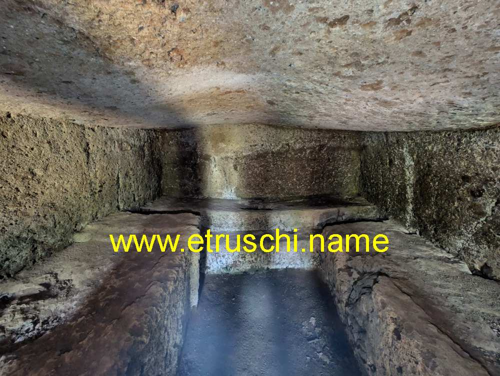 Tomba dei gradini
