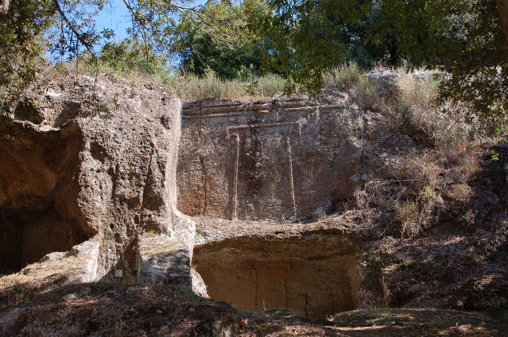Casteldasso finta porta