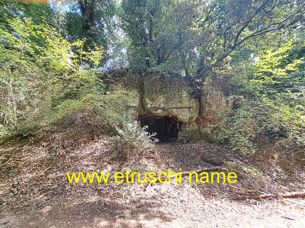 Tomba lungo la Via Amerina