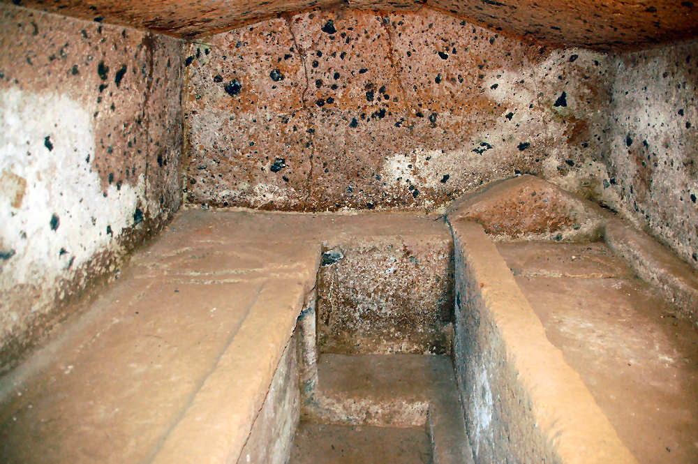 Tomba Policroma