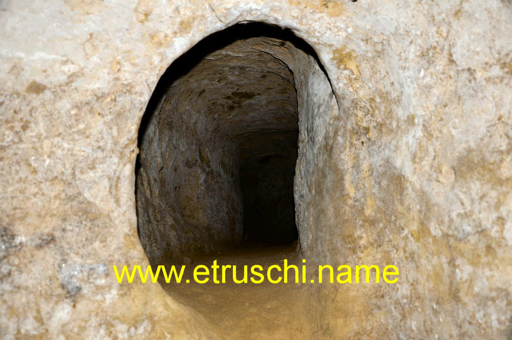 Tumulo di Poggio Gaiella - Tomba 02