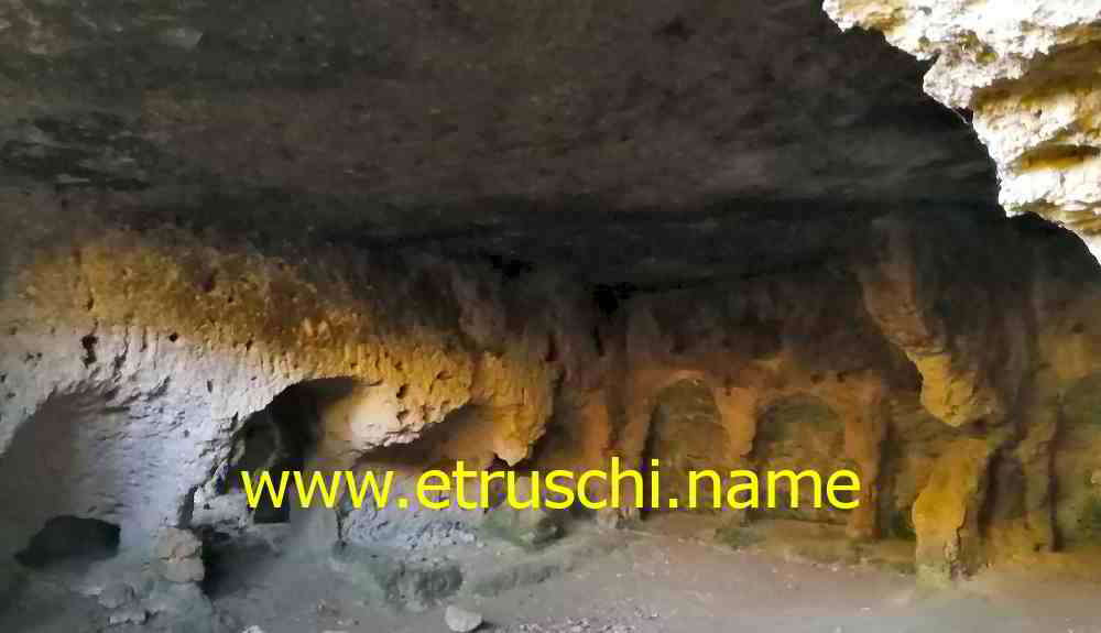 Le cinque grotte dalle dodici nicchie
