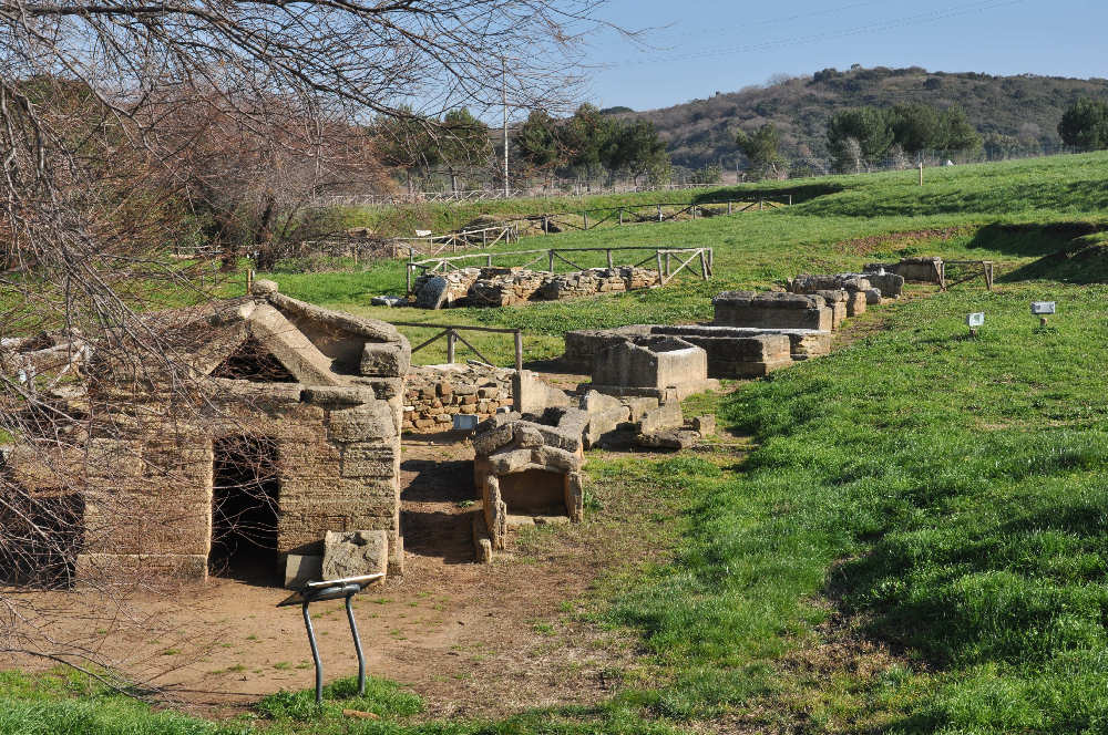 La Tomba del bronzetto offerente