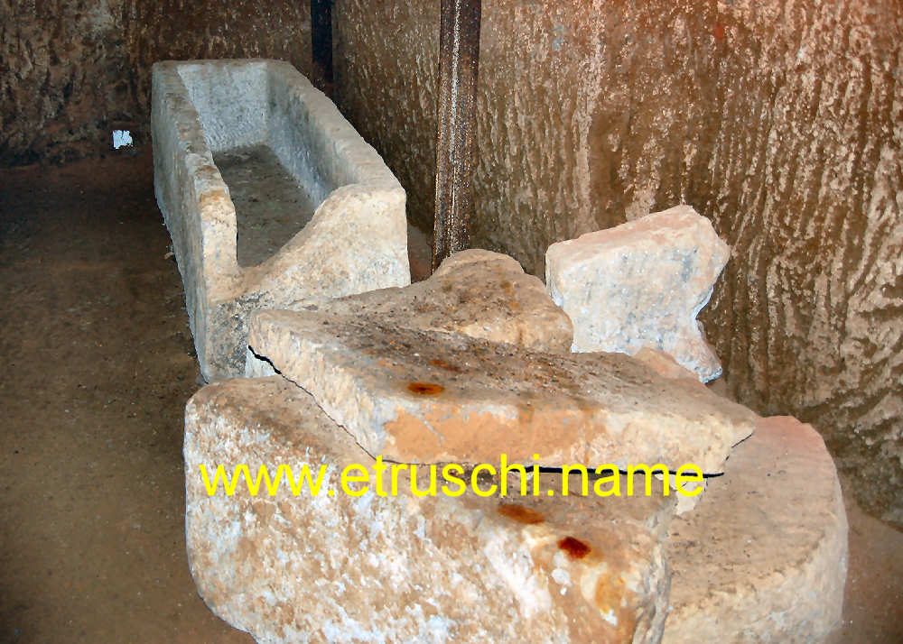 Tomba della Regina - Madonna dell'Olivo