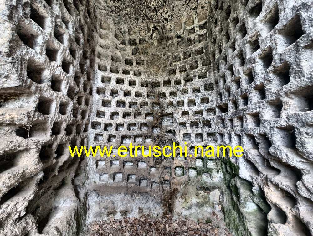 il colombario della necropoli delle Scalette