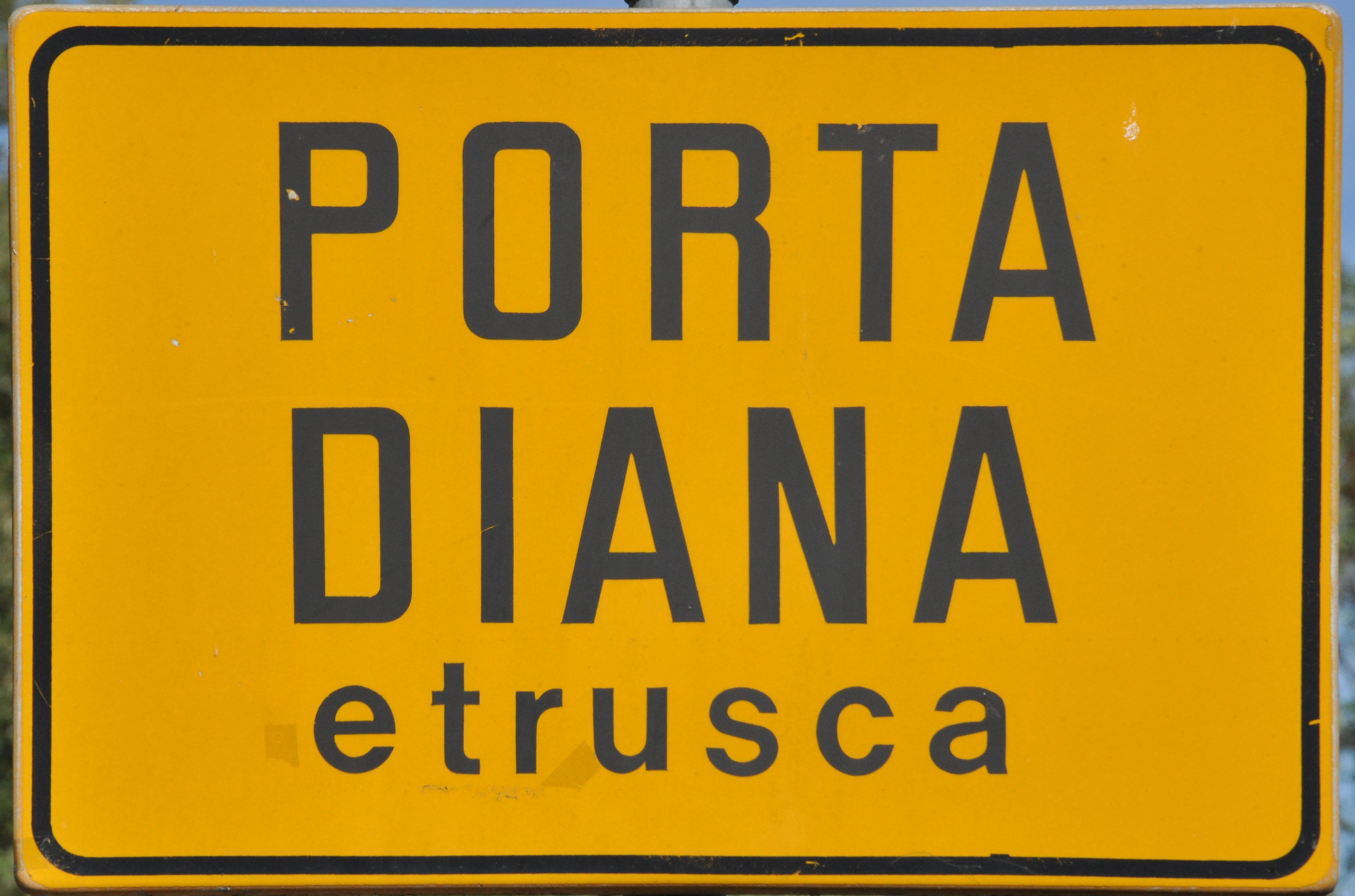 Porta Diana