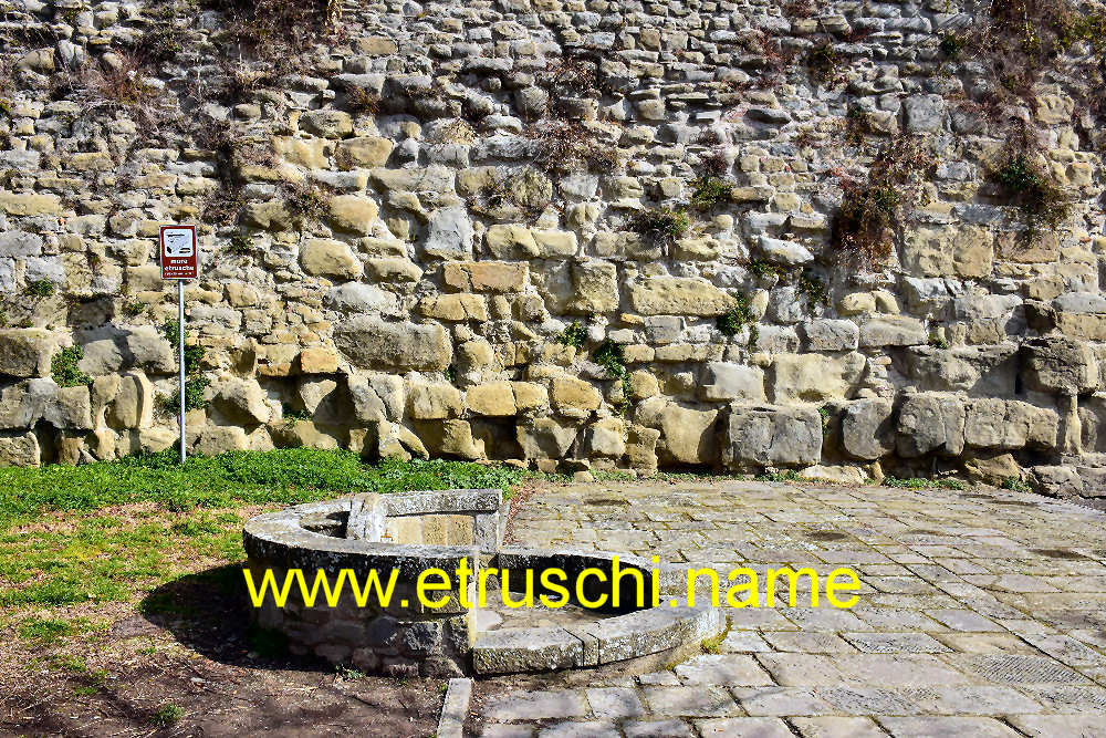 Le mura Etrusche