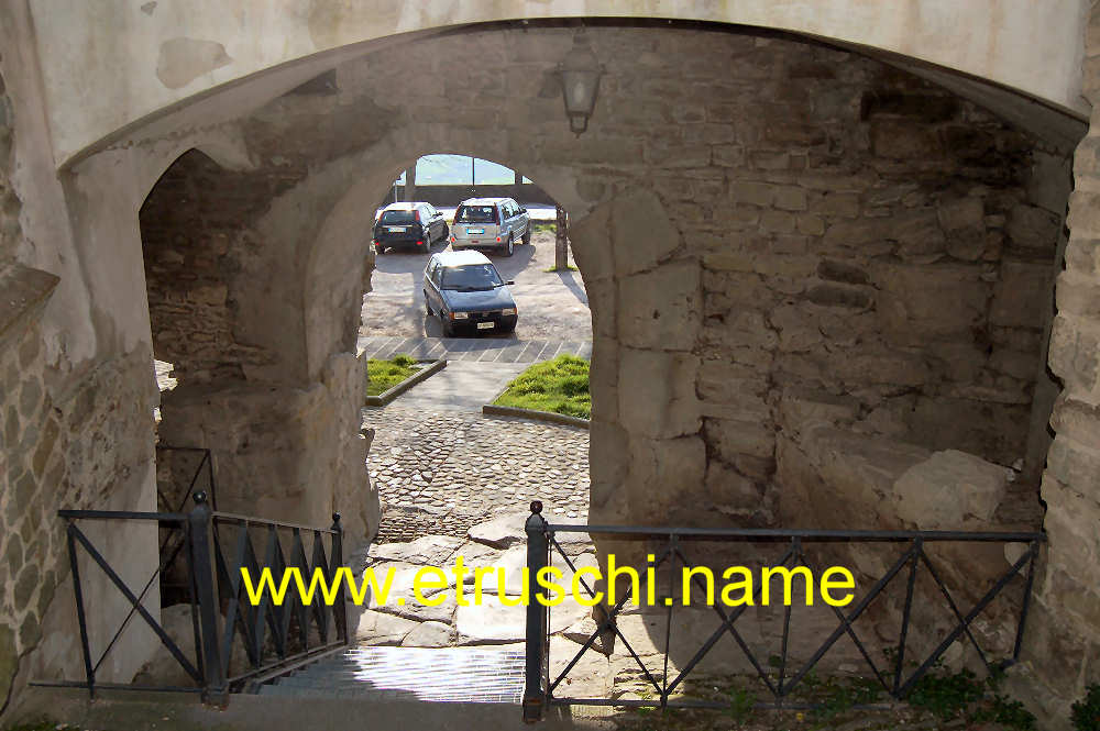 Porta Bifora o Ghibellina