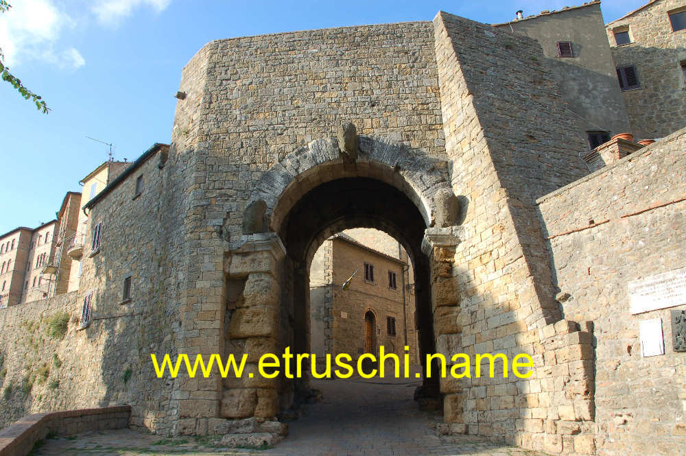 L'arco Etrusco di Volterra